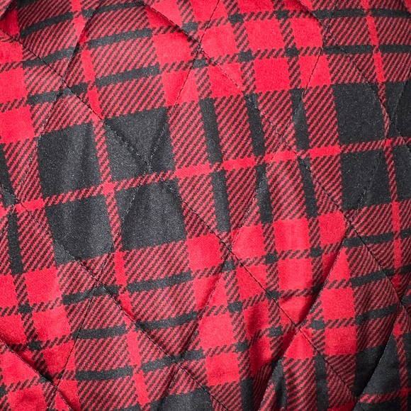 Black/Red Plaid Puffer Vest - Picture 9 of 9
